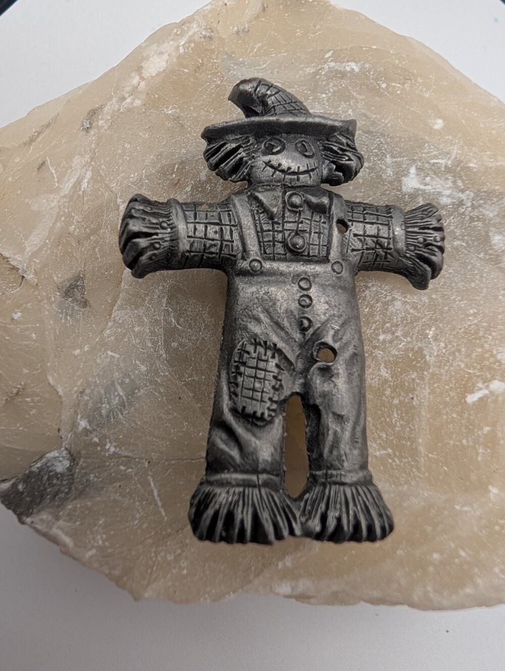 Vintage Scarecrow Pin Brooch Pewter Tone Farmer Fall Autumn Halloween Decor